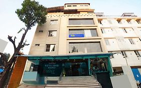 Fabhotel Johri Regency